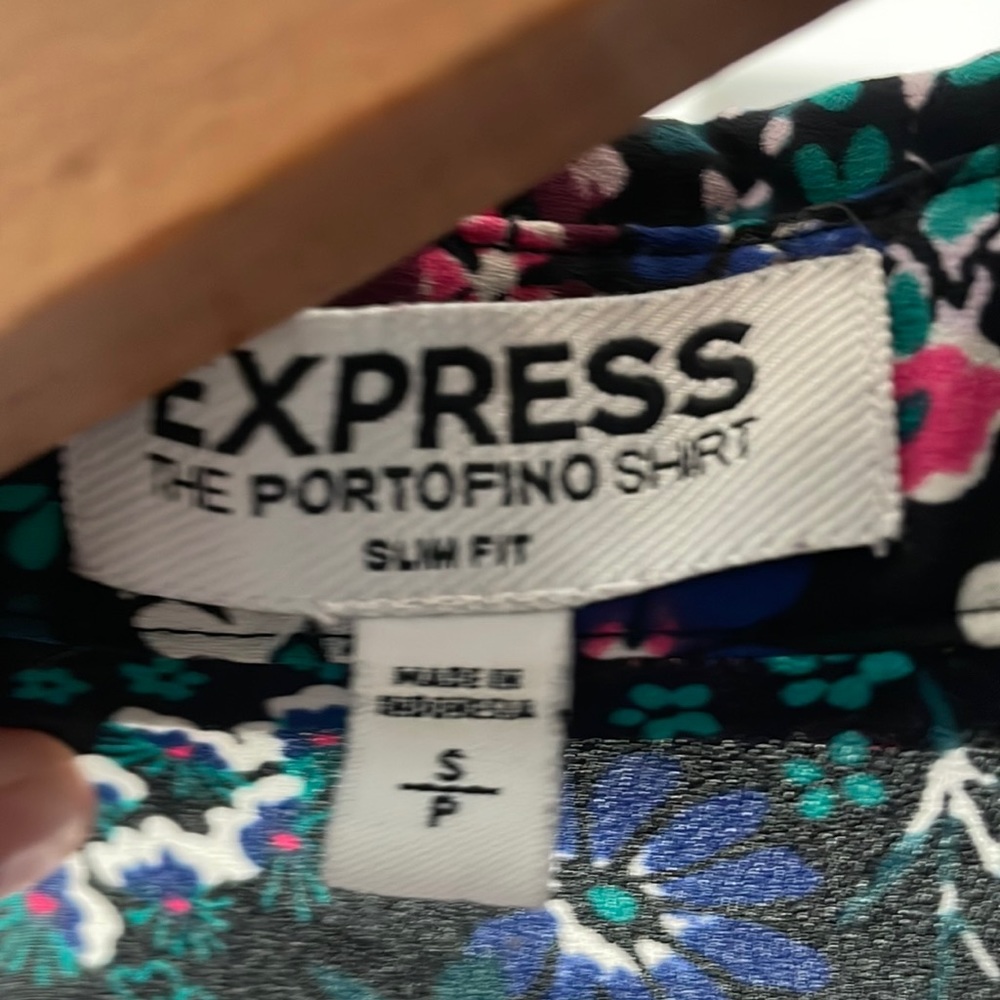 Express Portofino Slim Fit Long Sleeve Black Floral - Picture 3 of 4